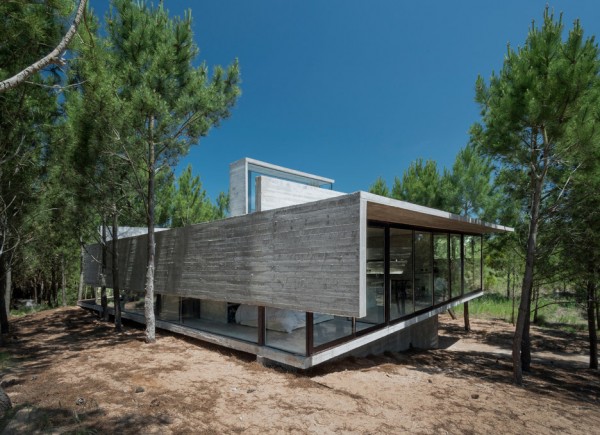 L4 House by Luciano Kruk Arquitectos in Costa Esmeralda, Argentina
