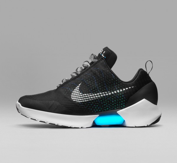 Nike EARL self-lacing trainers