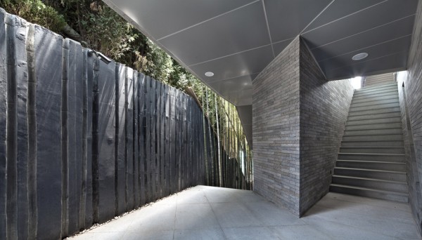 Alley's Adventures in Wonder House by Architect K