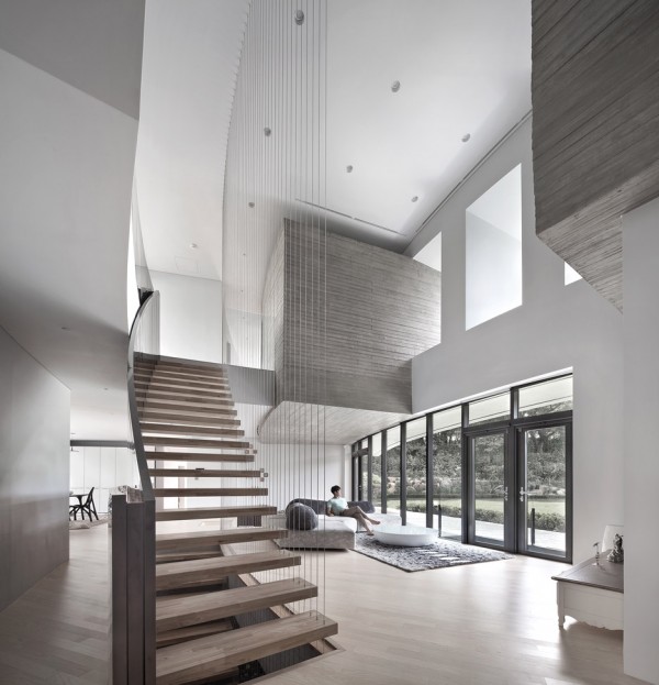 Alley's Adventures in Wonder House by Architect K