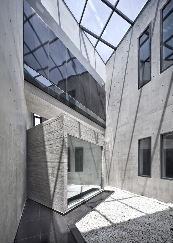 Alley's Adventures in Wonder House by Architect K
