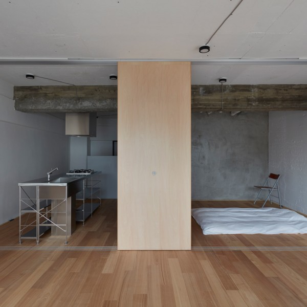 Apartment interior by Frontofficetokyo in Akasaka, Tokyo