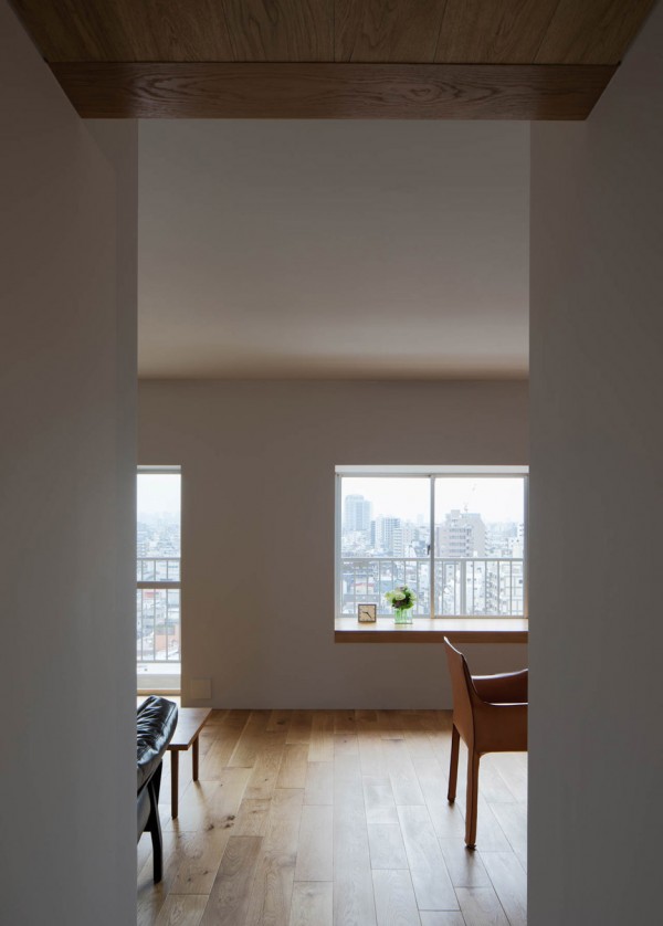 Apartment interior in Machiya by Yumiko Miki Architects