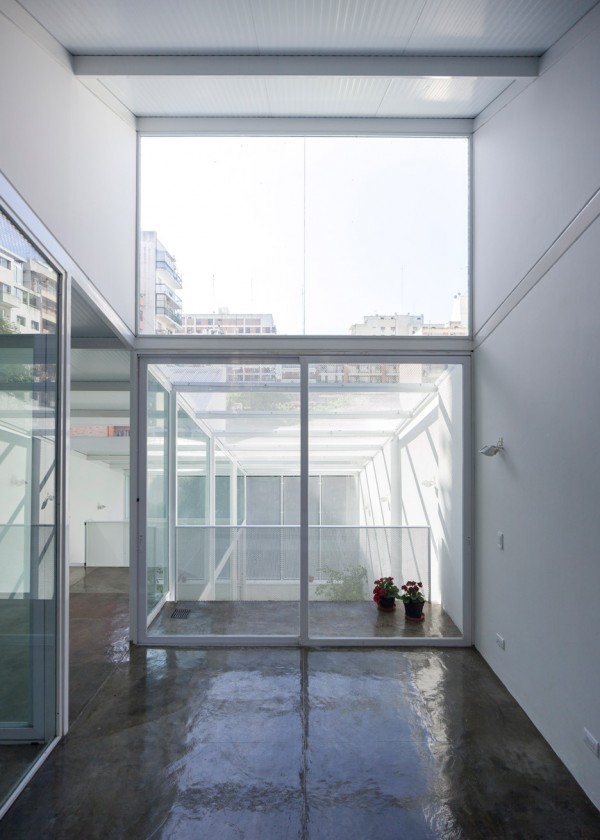 Blas House by Adamo-Faiden