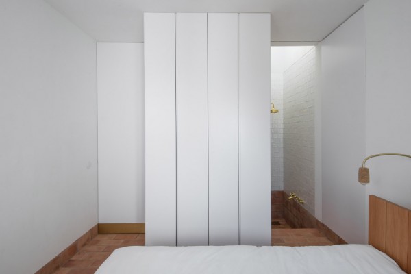 Casa Modesta by PAr