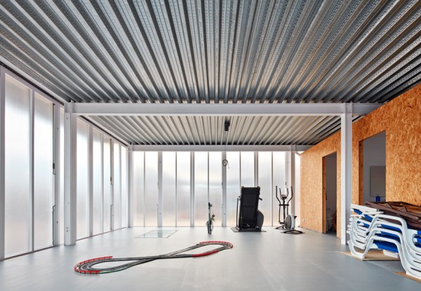 Casa OE by Fake Industries Architectural Agonism and Aixopluc