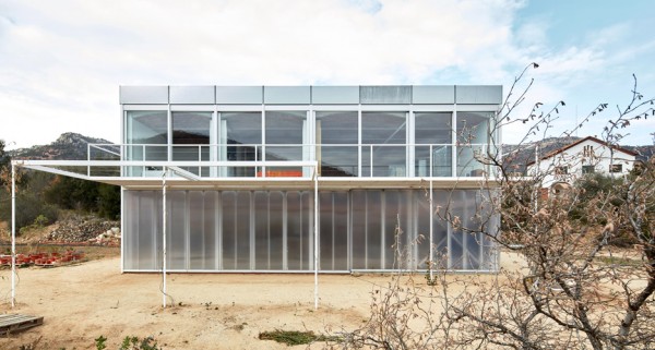 Casa OE by Fake Industries Architectural Agonism and Aixopluc