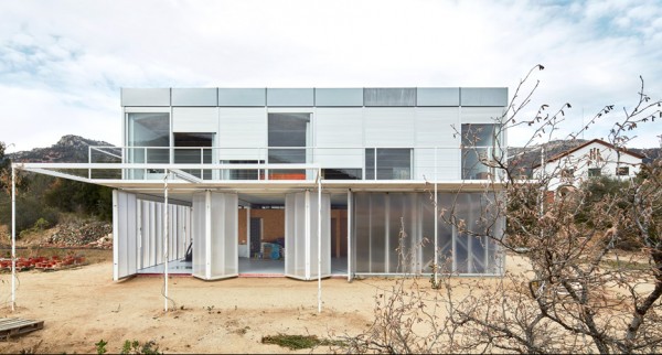 Casa OE by Fake Industries Architectural Agonism and Aixopluc