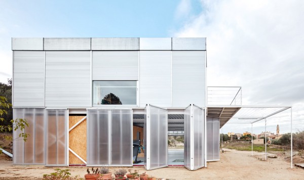 Casa OE by Fake Industries Architectural Agonism and Aixopluc