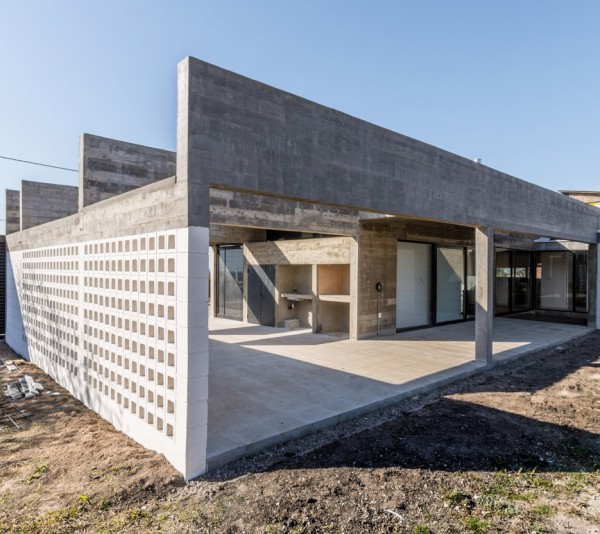 Corzuelas House by Tectum