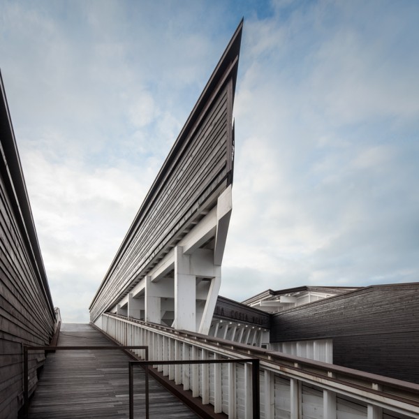 Cultural Center by ARX Portugal