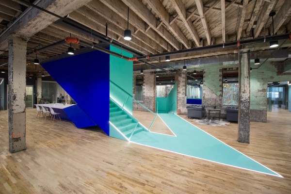 Coworking space by Leeser Architecture