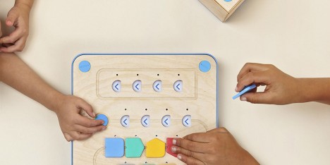 Cubetto wooden coding kit for children