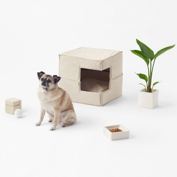 Cubic pet goods by Nendo