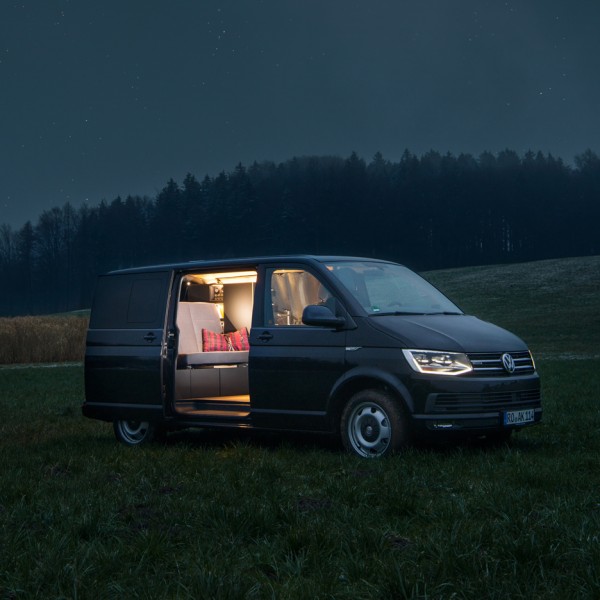 Custombus camper van by Nils Holger Moormaan