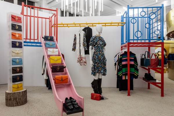 dover-street-market-haymarket-london-retail-interiors_dezeen_936_17
