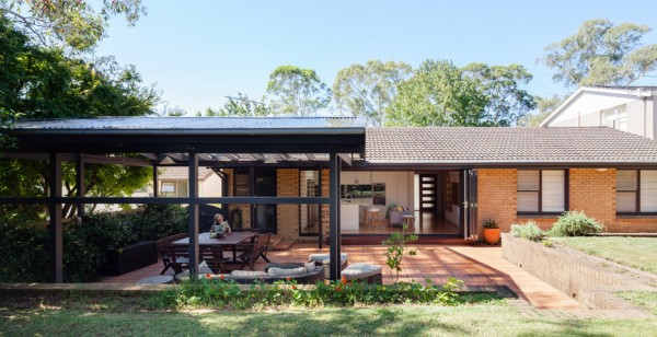 Escu House by Bijl Architecture