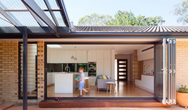 Escu House by Bijl Architecture