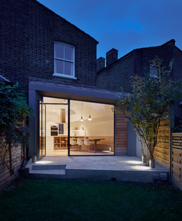 Facet House by Platform 5 Architects