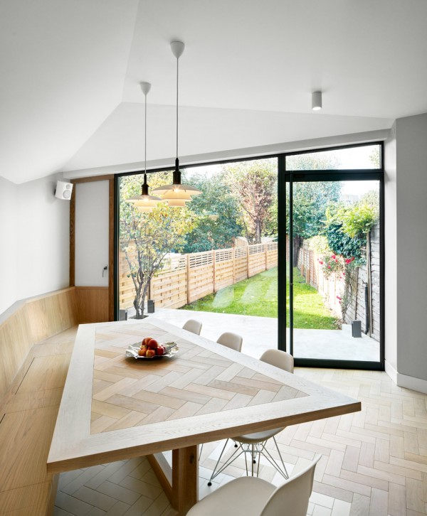 Facet House by Platform 5 Architects
