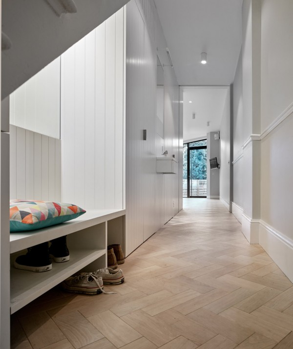 Facet House by Platform 5 Architects