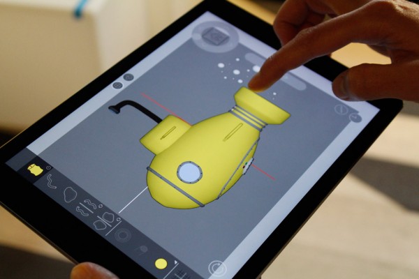 Gravity Sketch app software for 3D modeling