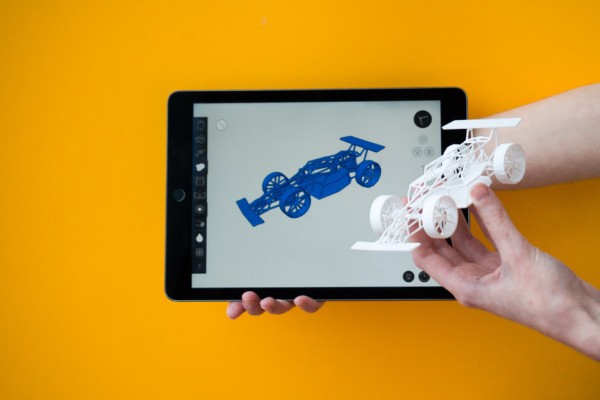 Gravity Sketch app software for 3D modeling