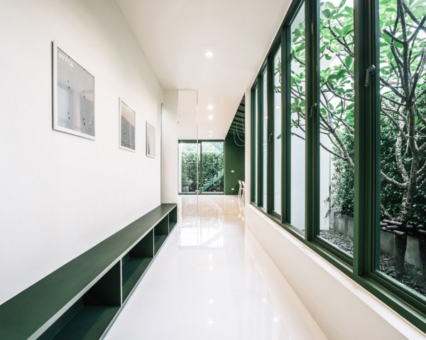 Green 26 by Anonymstudio