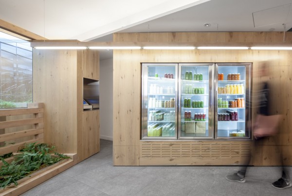 Grow Op juice bar in Toronto by Kilogram Studio