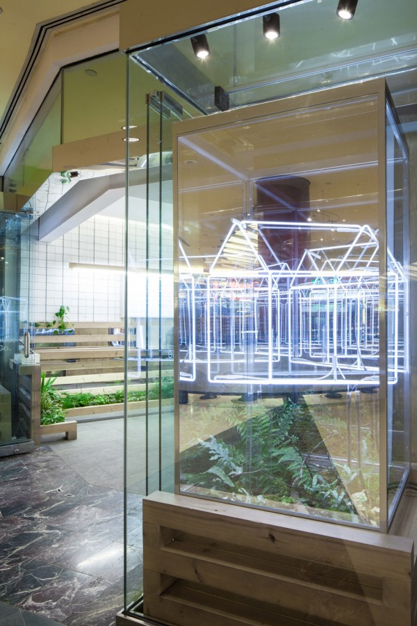 Grow Op juice bar in Toronto by Kilogram Studio