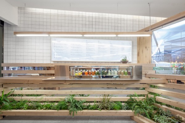 Grow Op juice bar in Toronto by Kilogram Studio