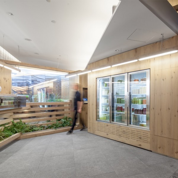 Grow Op juice bar in Toronto by Kilogram Studio