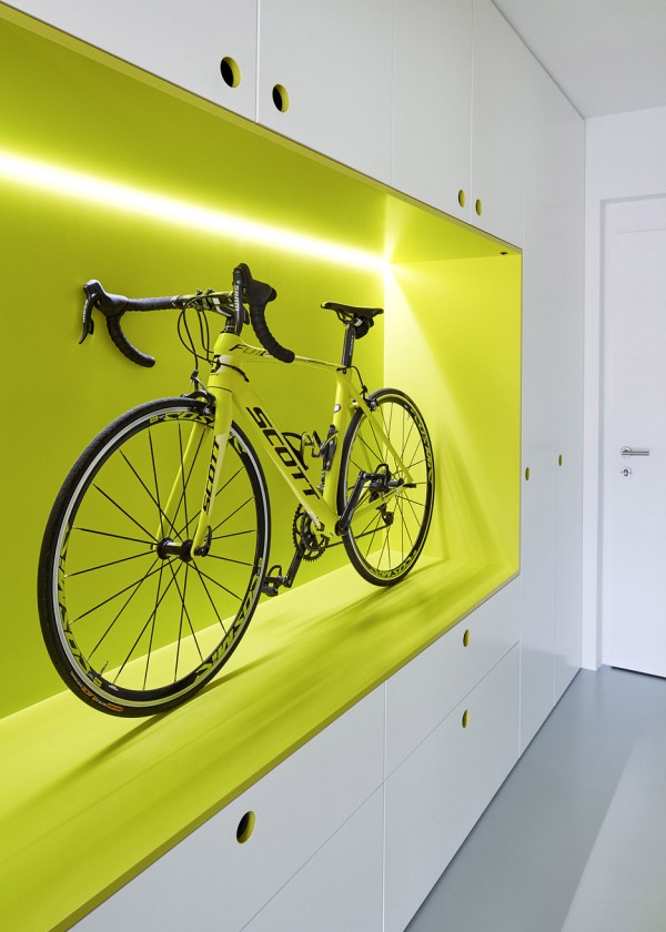 guest-apartment-ddaann-mjolk-design-interior-prague-czech-republic-boys-play-nice_dezeen_936_5
