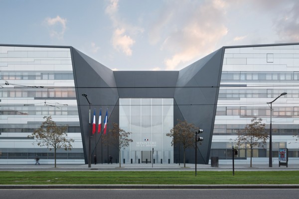 Hexagone Balard by Agence Nicolas Michelin & Associates