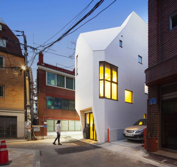 Horn by ThEPluS Archhitects