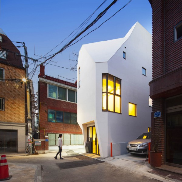 Horn by ThEPluS Archhitects