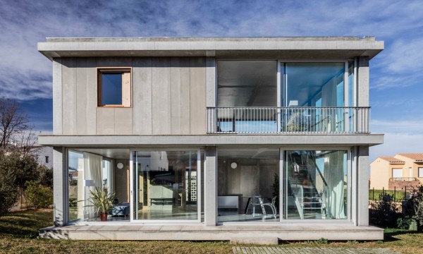House 1217 in Girona by HARQUITECTES