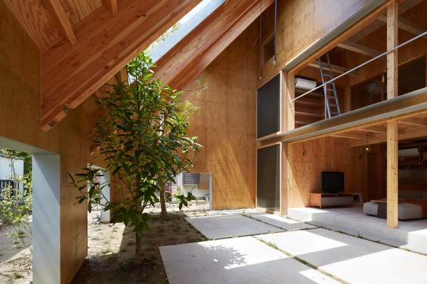House in Anjo by Suppose Design Office