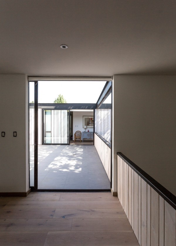 House LG by Gregorio Brugnoli Errázuriz