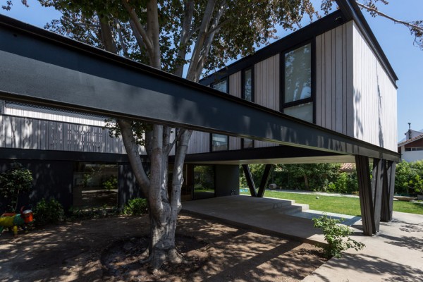 House LG by Gregorio Brugnoli Errázuriz