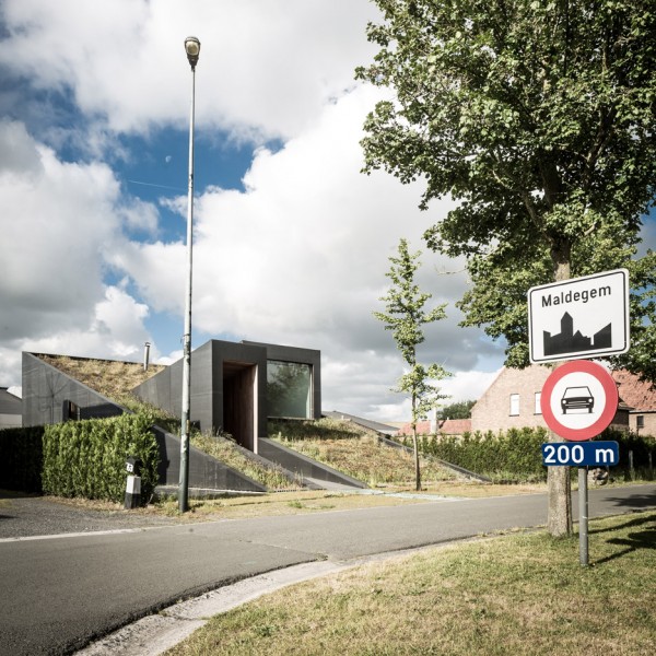 House PIBO by Oyo Architects in Maldegem, Belgium