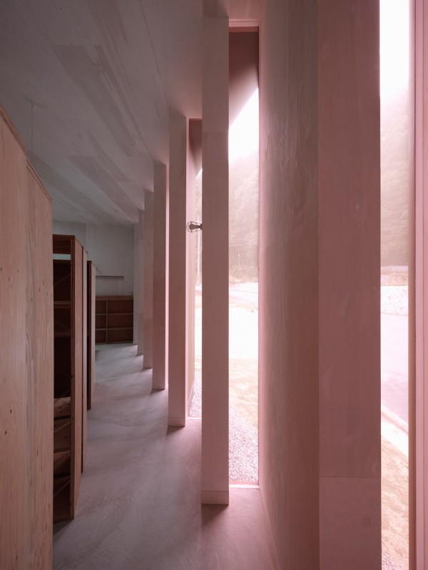 Inagawa Cemetery Warehouse by Key Operation and Atelier Fish