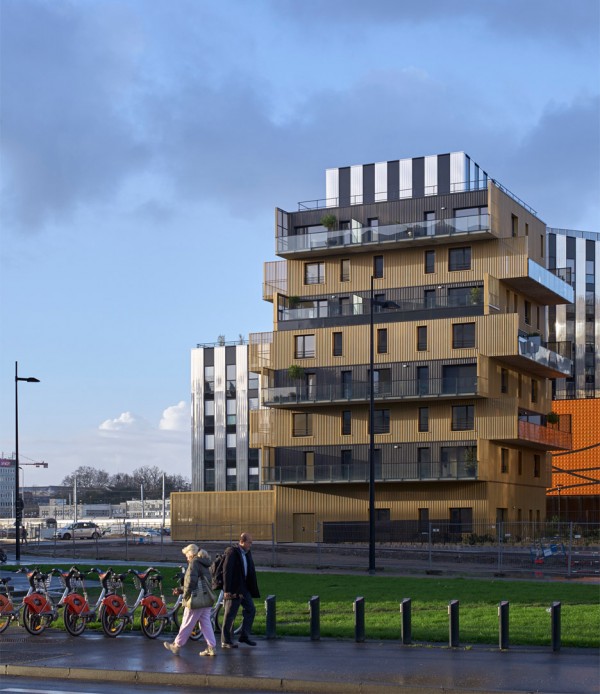 Inoxia Building by Christophe Rousselle