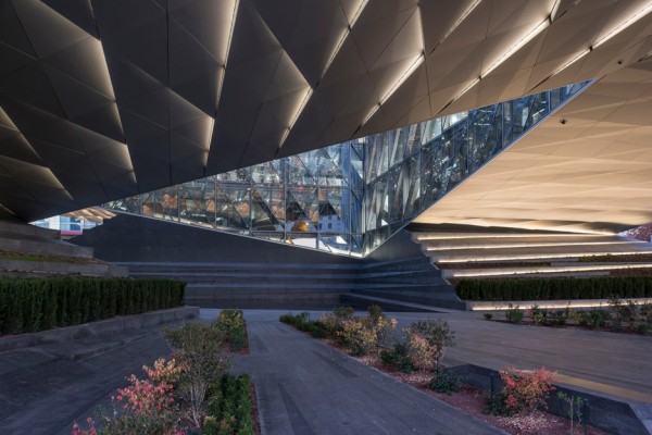 JTI Headquarters in Geneva by SOM