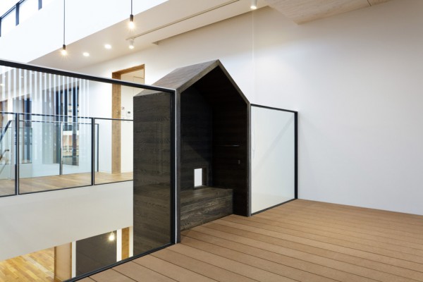 Kindergarten by Hibinosekkei and Youji no Shiro