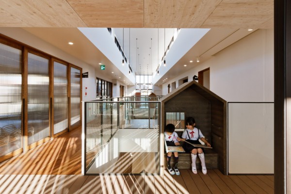 Kindergarten by Hibinosekkei and Youji no Shiro
