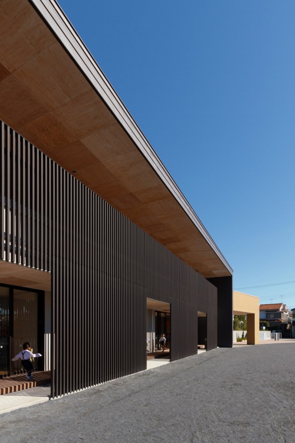 Kindergarten by Hibinosekkei and Youji no Shiro