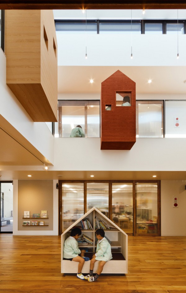 Kindergarten by Hibinosekkei and Youji no Shiro