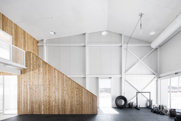La taule sports and gymnastics centre by Architecture Microclimate, photography by Adrien Williams