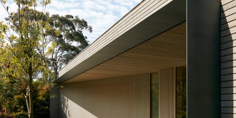 Inarc completes “efficient, yet extravagant” retreat on Australia’s Mornington Peninsula